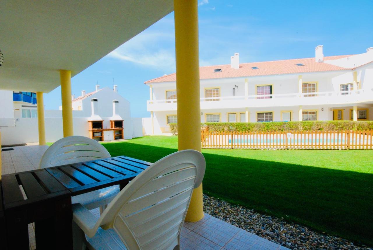 Catarina House - Baleal Beach, Balcony, Pool Ferrel  Dış mekan fotoğraf